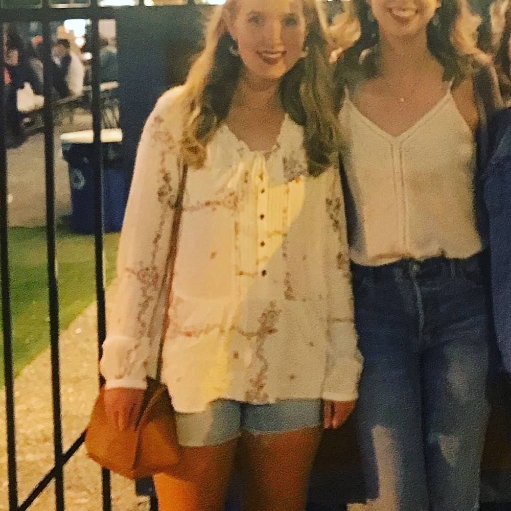 Flowy crepe blouse